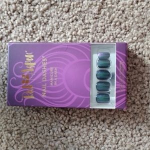 Red Aspen Nail Dashes 💅 ( Birds Of A Feather)